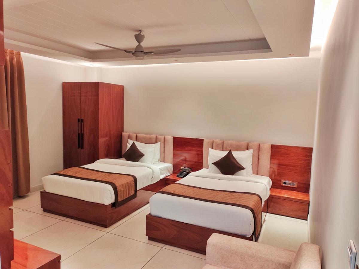 Hotel Suncity Palace Katihār Buitenkant foto
