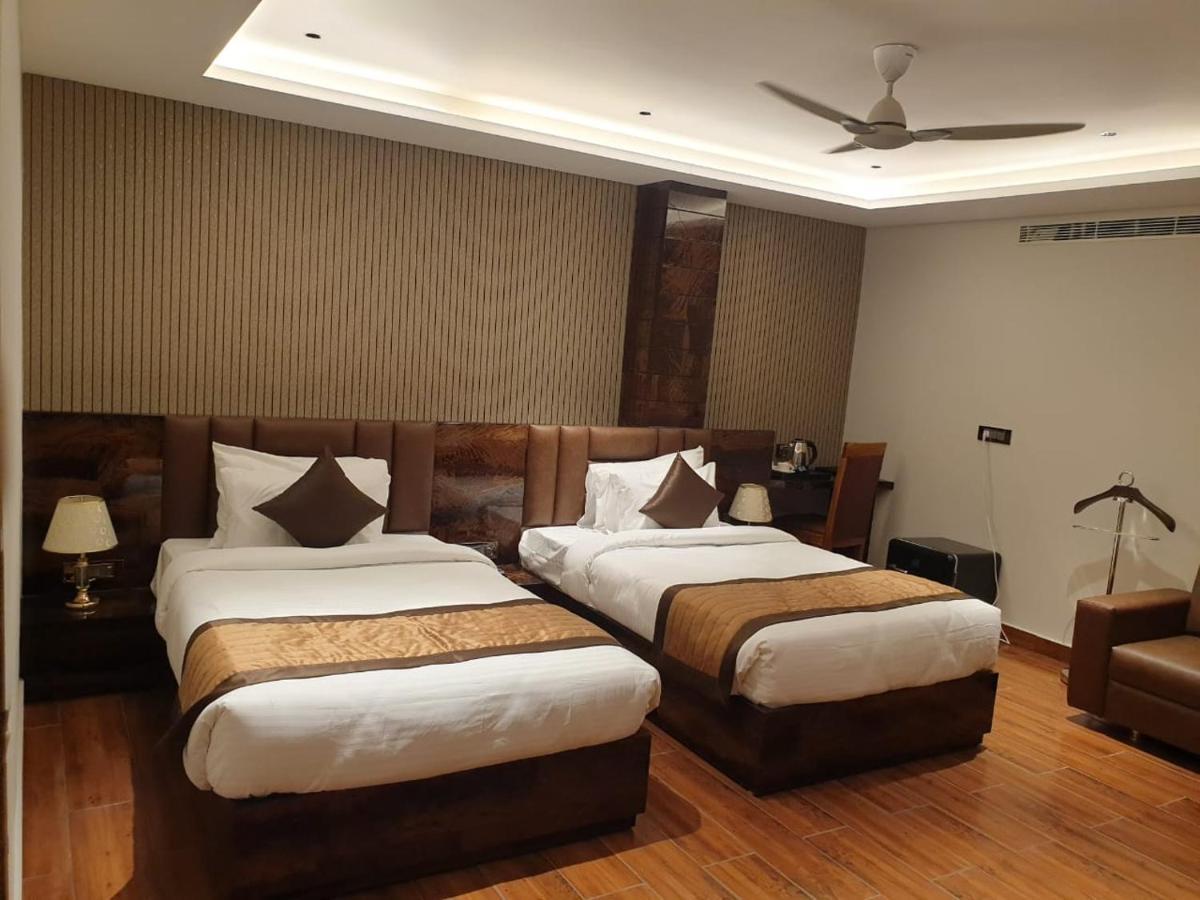 Hotel Suncity Palace Katihār Buitenkant foto