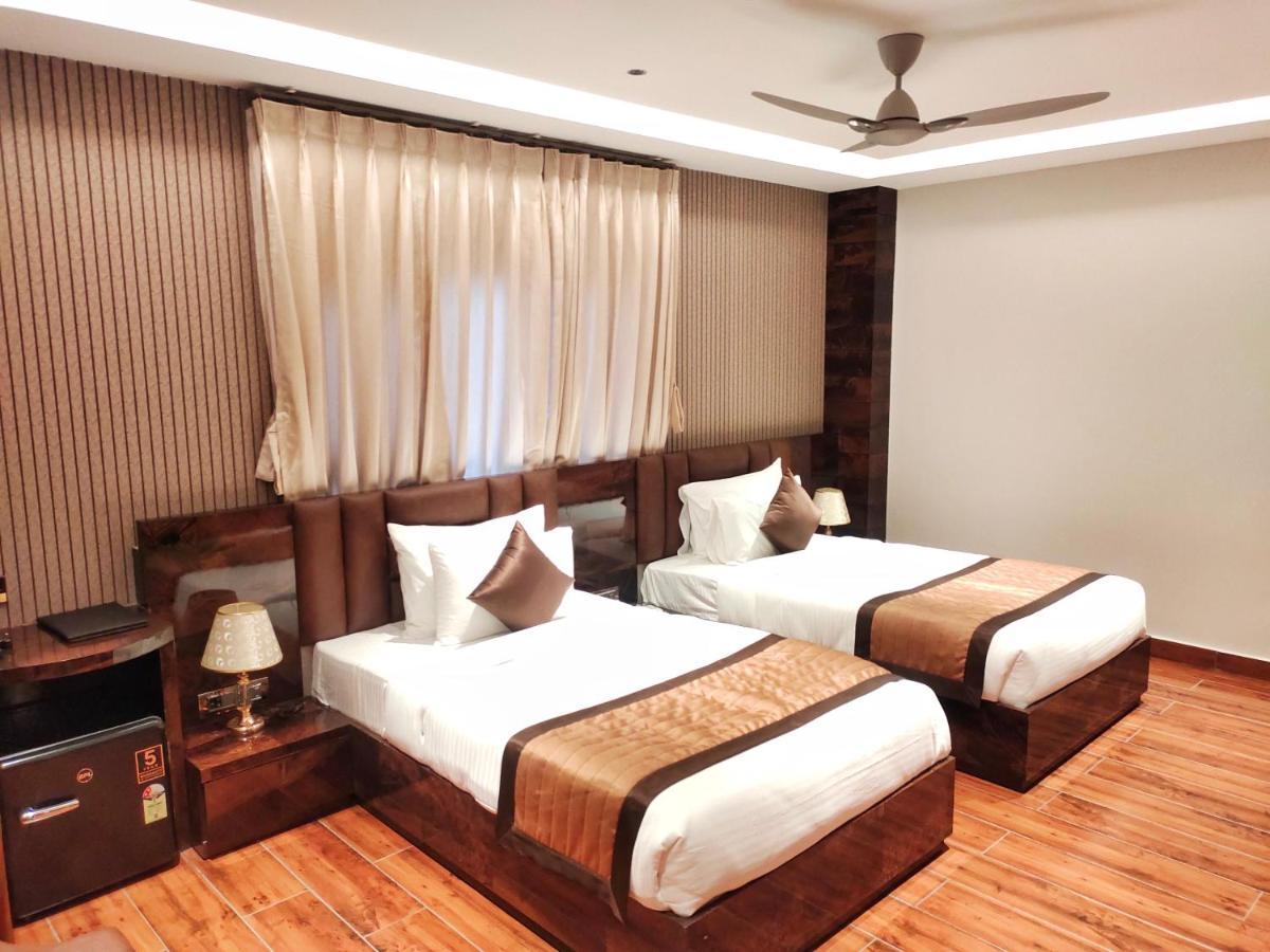 Hotel Suncity Palace Katihār Buitenkant foto