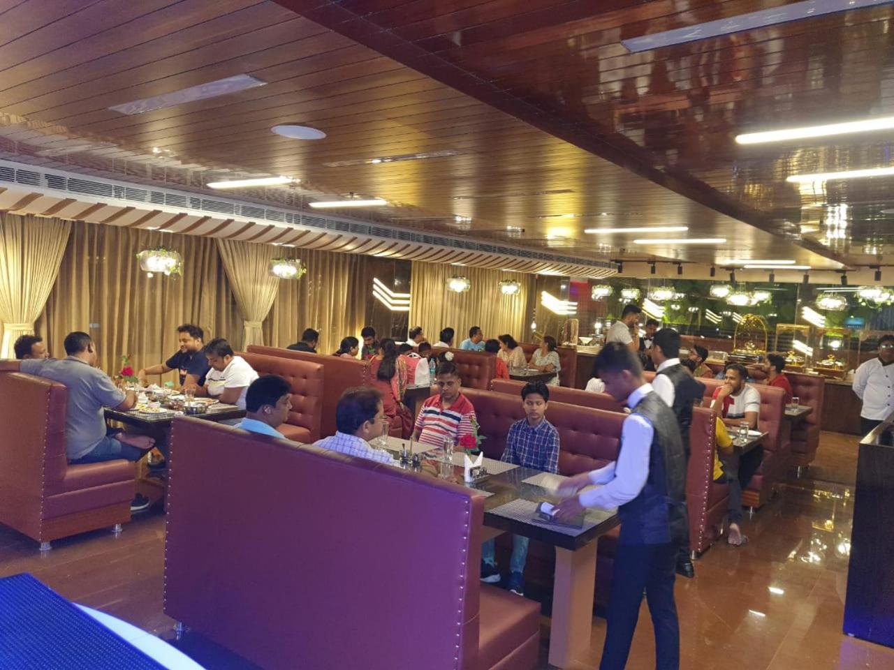 Hotel Suncity Palace Katihār Buitenkant foto