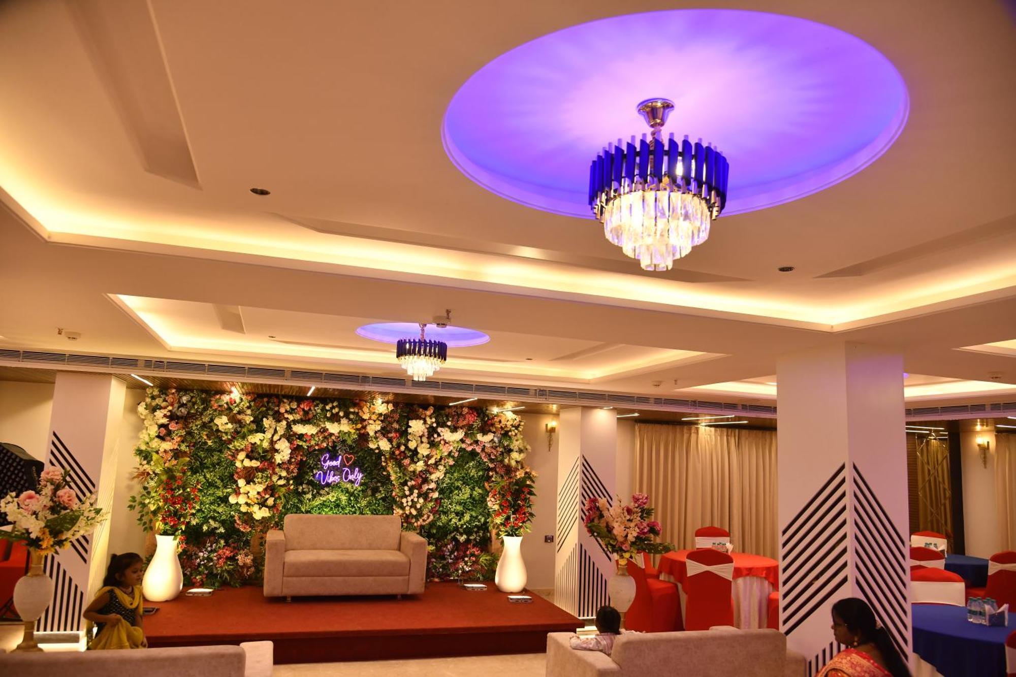 Hotel Suncity Palace Katihār Buitenkant foto